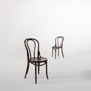Bentwood Bistro Chairs Walnut Finish. Charm and Comfort for Your Restaurant.