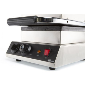 Professional electric waffle maker - CombiSteel 2 Waffles