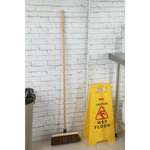 Wooden Broom Handle 1200 mm - Jantex - Fourniresto