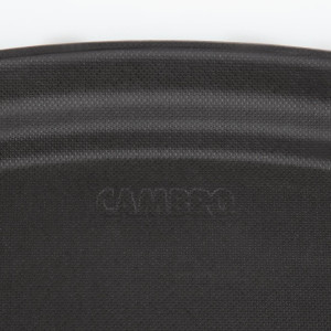 Oval Fiberglass Non-Slip Camtread Black Service Tray - Cambro - Fourniresto