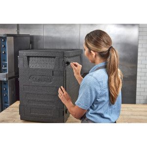 Front Loading EPP Container GN 1/1 - 86L - Cambro