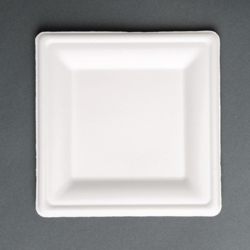 Kompostierbare quadratische Teller aus Bagasse 204mm - Packung mit 50, umweltfreundlich und recycelbar.