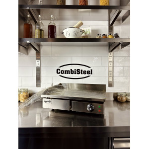 Smooth Electric Griddle - 550 mm