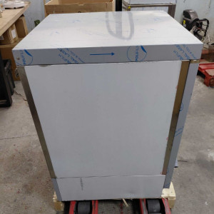 Geschirrspüler Maestro 50x50 400V mit Ablaufpumpe und Reinigungsmitteldosierer - Gastro M - Fourniresto