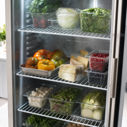 Clayette GN 2/1 650x530 mm Refrigerated Cabinet 1400 L